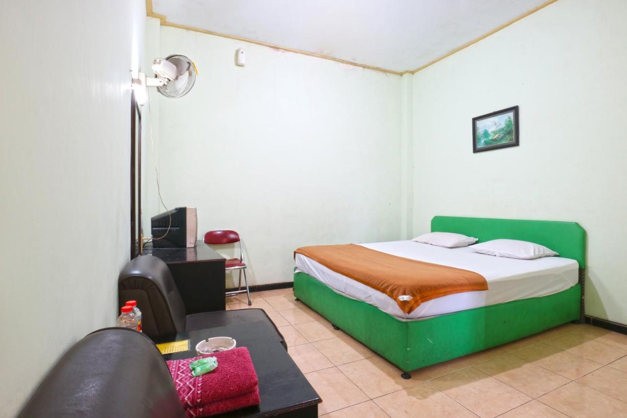 Hotel Camelia Маланг Экстерьер фото