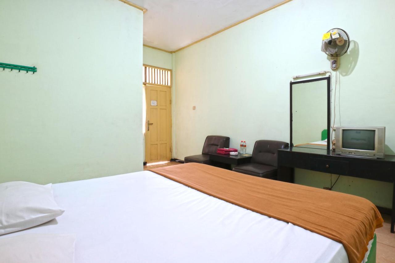 Hotel Camelia Маланг Экстерьер фото